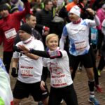 10. Bieg Niepodległości w Kielcach. Rozgrzewka / Jarosław Kubalski / Radio Kielce