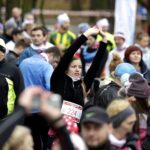 10. Bieg Niepodległości w Kielcach. Rozgrzewka / Jarosław Kubalski / Radio Kielce