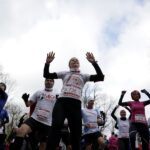 10. Bieg Niepodległości w Kielcach. Rozgrzewka / Jarosław Kubalski / Radio Kielce