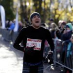 10. Bieg Niepodległości w Kielcach. Zwycięzca biegu Dawid Kubiec z Juventy Starachowice / Jarosław Kubalski / Radio Kielce