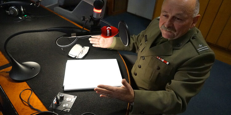 major Mirosław Wąchocki, szef Wydziału Rekrutacji Wojskowej Komendy Uzupełnień w Kielcach / Robert Felczak / Radio Kielce