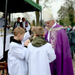 Msza święta na Cmentarzu Starym. Biskup Marian Florczyk / Marzena Mąkosa / Radio Kielce