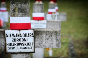 Cmentarz Partyzancki w Kielcach / Marzena Mąkosa / Radio Kielce