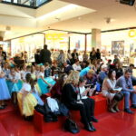 Potrzebuję rodziców od zaraz. Akcja Wojewody Świętokrzyskiego w Galerii Echo / Marzena Mąkosa / Radio Kielce