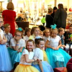 Potrzebuję rodziców od zaraz. Akcja Wojewody Świętokrzyskiego w Galerii Echo / Marzena Mąkosa / Radio Kielce