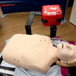 Szkolenie z pierwszej pomocy przy wykorzystaniu defibrylatorów AED / Marzena Mąkosa / Radio Kielce