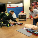 Szkolenie z pierwszej pomocy przy wykorzystaniu defibrylatorów AED / Marzena Mąkosa / Radio Kielce