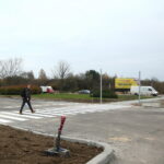 Oznakowanie poziome przy skrzyżowaniu ulic Tarnowskiej, księdza Jerzego Popiełuszki, Wapiennikowej i Pileckiego w Kielcach / Marzena Mąkosa / Radio Kielce