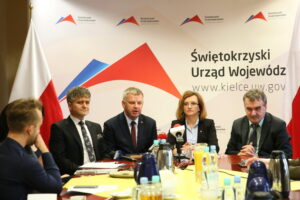Konferencja dotycząca wojewódzkich obchodów Narodowego Święta Niepodległości / Marzena Mąkosa / Radio Kielce