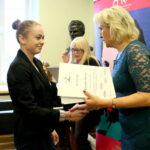 Wręczenie nagród im. Andrzeja Radka w Muzeum Lat Szkolnych Stefana Żeromskiego. Na zdjęciu : Klaudia Krupa / Marzena Mąkosa / Radio Kielce