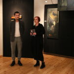 Wernisaż wystawy Davida Javorsky'ego w "Domu Praczki". Na zdjęciu : David Javorsky i Agnieszka Orłowska / Marzena Mąkosa / Radio Kielce