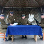 Przekazanie obowiązków dowódcy jednostki CPdMZ. Na zdjęciu : płk Paweł Chabielski i ppłk Grzegorz Wtykło