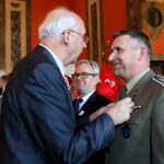 Uhonorowanie zasłużonych krwiodawców w Wojewódzkim Domu Kultury / Marzena Mąkosa / Radio Kielce