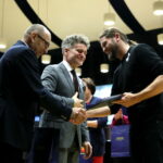 Senator RP oraz Renata Kopyś - Pedagog szkolny Zespołu Szkół Ekonomicznych im. Oskara Langego w Kielcach, Lider Gminnego Zespołu Interdyscyplinarnego / Marzena Mąkosa / Radio Kielce