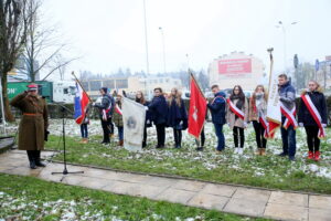 Uroczystości obchodów 187 rocznicy wybuchu Powstania Listopadowego / Marzena Mąkosa / Radio Kielce
