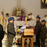 Uroczystości pogrzebowe Ludwika Machalskiego "Mnicha" / Grażyna Szlęzak-Wójcik / Radio Kielce