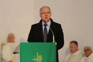 Uroczystości pogrzebowe Ludwika Machalskiego "Mnicha". Prof. Krzysztof Szwagrzyk / Grażyna Szlęzak-Wójcik / Radio Kielce