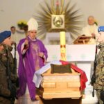 Uroczystości pogrzebowe Ludwika Machalskiego "Mnicha" / Grażyna Szlęzak-Wójcik / Radio Kielce