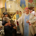 Obrazów. Wprowadzenie Obrazu Świętej Rodziny po renowacji. Bp Krzysztof Nitkiewicz / Grażyna Szlęzak-Wójcik / Radio Kielce