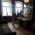 Jędrzejów, Muzeum im. Przypkowskich. Przedmioty używane przez Józefa Piłsudskiego podczas wizyt u rodziny Przypkowskich / Ewa Pociejowska-Gawęda / Radio Kielce