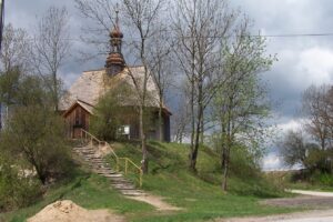 Renowacja kościoła pw. św. Stanislawa w Chotelku Zielonym / Kamil Włosowicz / Radio Kielce