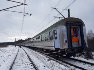 Rudki. Zderzenie pociągu z samochodem osobowym / Marzena Mąkosa / Radio Kielce