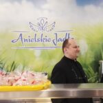 Otwarcie baru "Anielskie Jadło" w Ostrowcu Św. Ks. Paweł Anioł / Emilia Sitarska / Radio Kielce