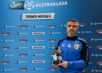 Gino Lettieri wybrany trenerem miesiąca / ekstraklasa.org