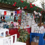 Na Placu pod Skałkami rozpoczął się w piątek Jarmark Bożonarodzeniowy / Tomasz Piwko / Radio Kielce