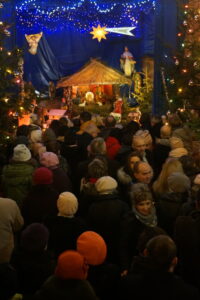 Szopka bożonarodzeniowa w Klasztorze Ojców Cystersów / Ewa Pociejowska-Gawęda / Radio Kielce