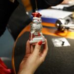 Kielce. "Choinka pod choinkę" w Radiu Kielce. Licytacja drzewka Radia Kielce / Karol Żak / Radio Kielce