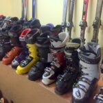 Giełda sprzętu zimowego zorganizowana przez Zrzeszenie Sportu i Rehabilitacji „Start” w Kielcach / Iwona Murawska / Radio Kielce