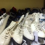 Giełda sprzętu zimowego zorganizowana przez Zrzeszenie Sportu i Rehabilitacji „Start” w Kielcach / Iwona Murawska / Radio Kielce