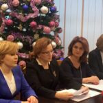 Konferencja u wojewody, od lewej: Anna Krupka - poseł PiS, Agata Wojtyszek - wojewoda świętokrzyski, Małgorzata Kiebzak - dyrektor świętokrzyskiego oddziału NFZ, Bogumiła Niziołek - zastępca dyrektora Wydziału Polityki Społecznej i Zdrowia ŚUW / Iwona Murawska / Radio Kielce