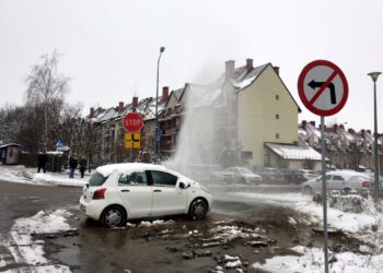 Kielce. Awaria wodociągu na osiedlu Ślichowice / Stanisław Blinstrub / Radio Kielce