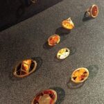 Sandomierz. Wystawa biżuterii absolwentów Akademii Sztuk Pięknych w Łodzi / Grażyna Szlęzak - Wójcik / Radio Kielce