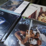 10.12.2017 Kielce. Giełda płyt kompaktowych i winylowych / Jarosław Kubalski / Radio Kielce