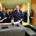 11.12.2017 Kielce. Wmurowanie kamienia węgielnego pod budowę pawilonu szpitala MSWiA przy ulicy Wojska Polskiego. Wiceminister MSWiA Sebastian Chwałek / Jarosław Kubalski / Radio Kielce