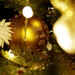 12.12.2017 Kielce. "Choinka pod Choinkę". Drzewko ufundowane przez biskupa sandomierskiego Krzysztofa Nitkiewicza / Jarosław Kubalski / Radio Kielce