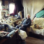 13.12.2017 Rataje Słupskie. Czesław Zdzisław i Leokadia Ścióg dostali domek od Caritas. Ich stary grozi zawaleniem / Jarosław Kubalski / Radio Kielce