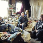 13.12.2017 Rataje Słupskie. Czesław Zdzisław i Leokadia Ścióg dostali domek od Caritas. Ich stary grozi zawaleniem / Jarosław Kubalski / Radio Kielce