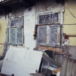 13.12.2017 Rataje Słupskie. Czesław Zdzisław i Leokadia Ścióg dostali domek od Caritas. Ich stary grozi zawaleniem / Jarosław Kubalski / Radio Kielce