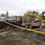 13.12.2017 Kielce. Plac pomiędzy ulicami IX Wieków Kielc, Mojżesza Pelca i Piotrkowską. Budowa apartamentowca / Jarosław Kubalski / Radio Kielce