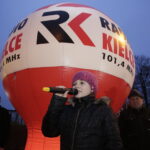 19.12.2017 Sandomierz. Radio Kielce rozdaje choinki na święta / Jarosław Kubalski / Radio Kielce