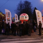 19.12.2017 Sandomierz. Radio Kielce rozdaje choinki na święta / Jarosław Kubalski / Radio Kielce