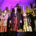 20.12.2017 Jędrzejów. Radio Kielce rozdaje choinki na święta / Jarosław Kubalski / Radio Kielce