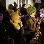 20.12.2017 Jędrzejów. Radio Kielce rozdaje choinki na święta / Jarosław Kubalski / Radio Kielce