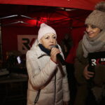 21.12.2017 Ostrowiec Świętokrzyski. Radio Kielce rozdaje choinki na święta / Jarosław Kubalski / Radio Kielce