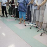 21.12.2017 Kielce. Górale z zespołu "Majeranki" z Rabki Wyżnej odwiedzili pacjentów w ŚCO / Jarosław Kubalski / Radio Kielce