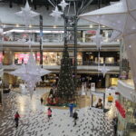 Mniej wydamy na odzież, więcej na restauracje